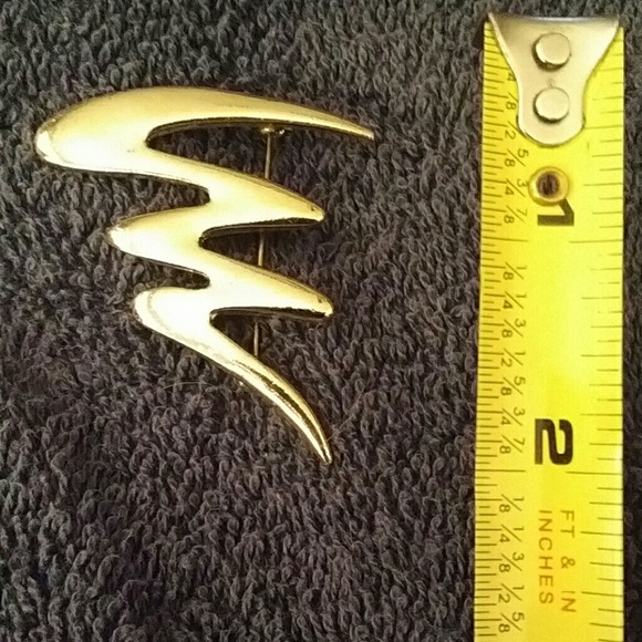 Free Form Pin - Picture 3 of 4